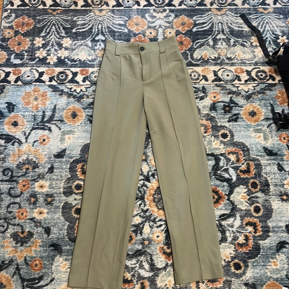 Zara’s trousers